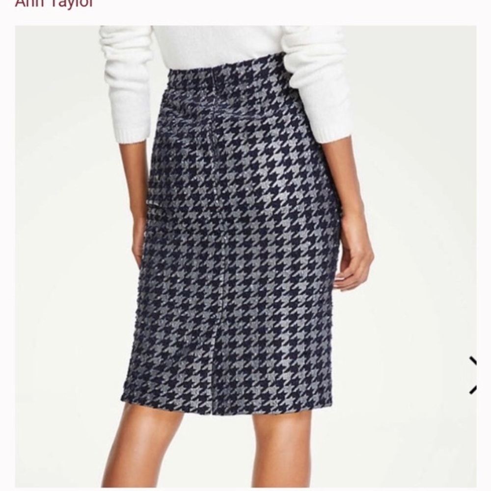 Ann Taylor Houndstooth Navy, Silver & Sequin Skirt - Picture 2 of 4